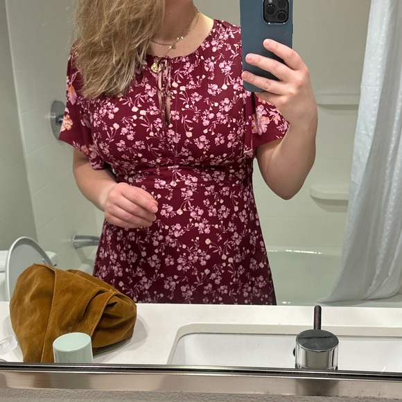 Maxi Flutter Dress - Picture 6 of 8